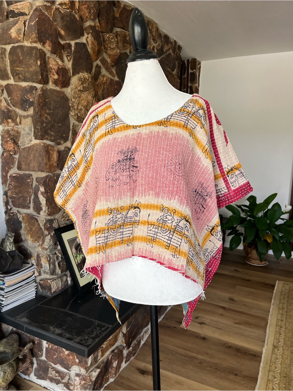 🌞✨ She’s 1 Oak OOAK Kantha Reversible Short Top ✨🌞